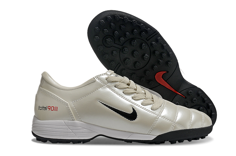 Chuteira Nike Total 90 Society